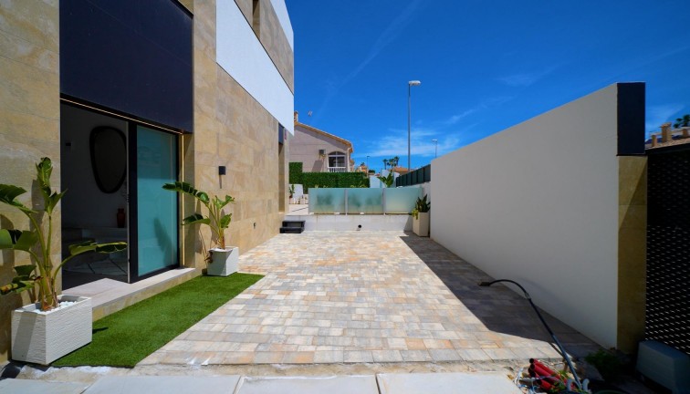 Obra nueva - Chalet - Orihuela Costa - Los Altos