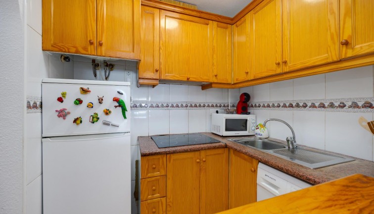 Jälleenmyynti - Asunto - Torrevieja