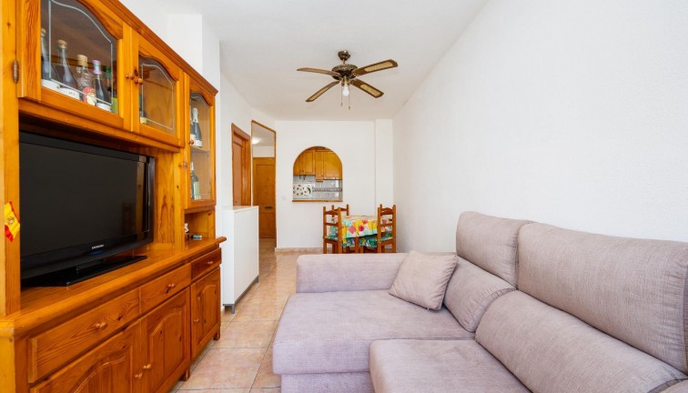 Jälleenmyynti - Asunto - Torrevieja