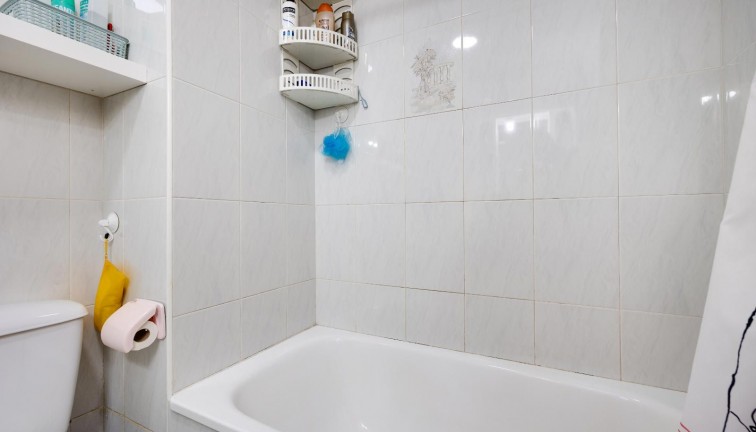 Återförsäljning - Lägenhet - Torrevieja - Playa de los Locos