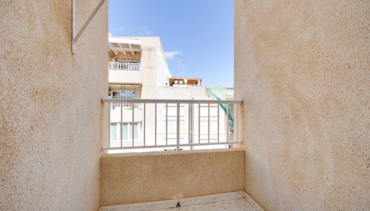 Återförsäljning - Lägenhet - Torrevieja - Playa de los Locos