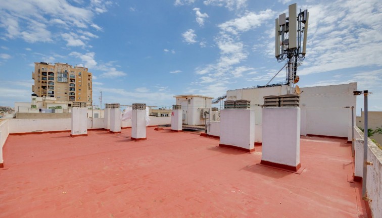 Återförsäljning - Lägenhet - Torrevieja - Playa de los Locos