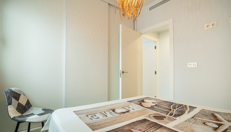 Resale - Apartment - Torrevieja - Playa del Cura