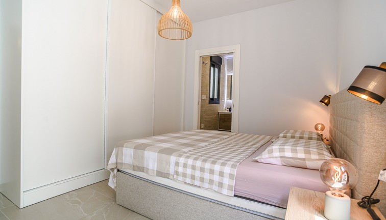 Resale - Apartment - Torrevieja - Playa del Cura