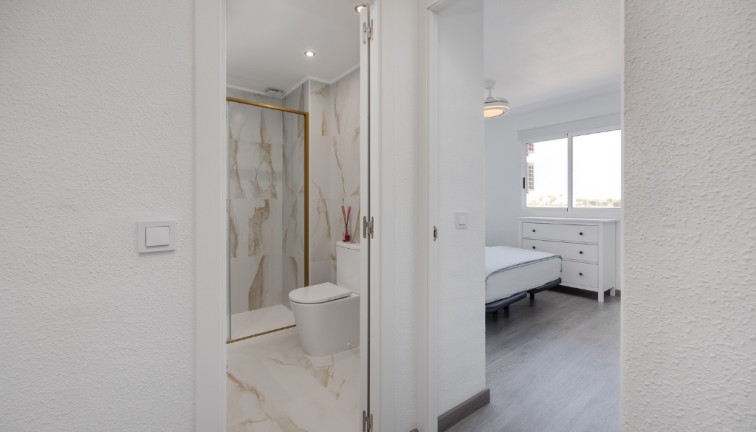 Jälleenmyynti - Asunto - Punta Prima