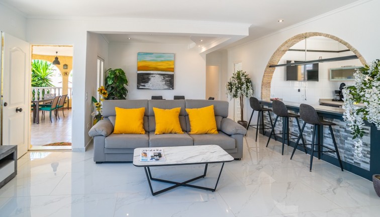 Reventa - Chalet - Torrevieja - La Siesta