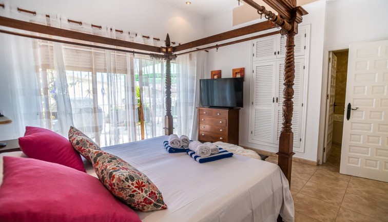 Reventa - Chalet - Torrevieja - La Siesta