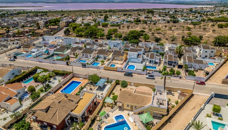 Reventa - Chalet - Torrevieja - La Siesta