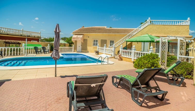Reventa - Chalet - Torrevieja - La Siesta