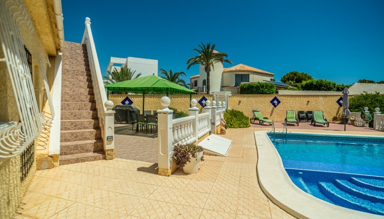 Reventa - Chalet - Torrevieja - La Siesta