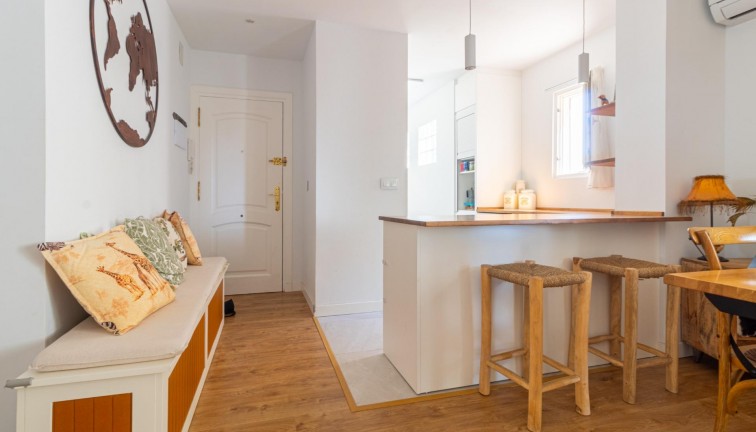 Resale - Apartment - Torrevieja - La veleta