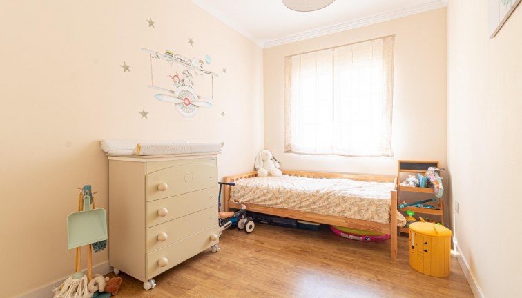 Resale - Apartment - Torrevieja - La veleta