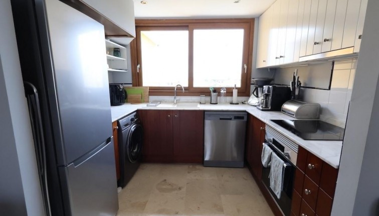 Reventa - Apartamento - Apartamento en el último piso - Torrevieja - Punta Prima