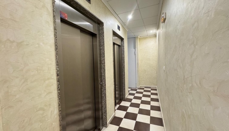 Återförsäljning - Lägenhet - Torrevieja