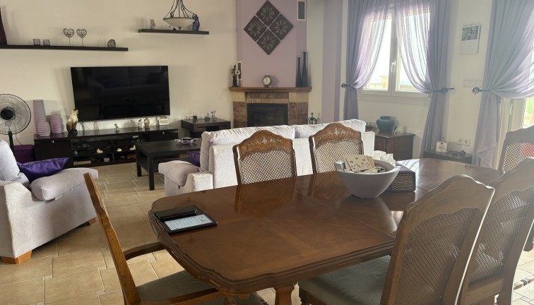 Resale - Chalet - Algorfa