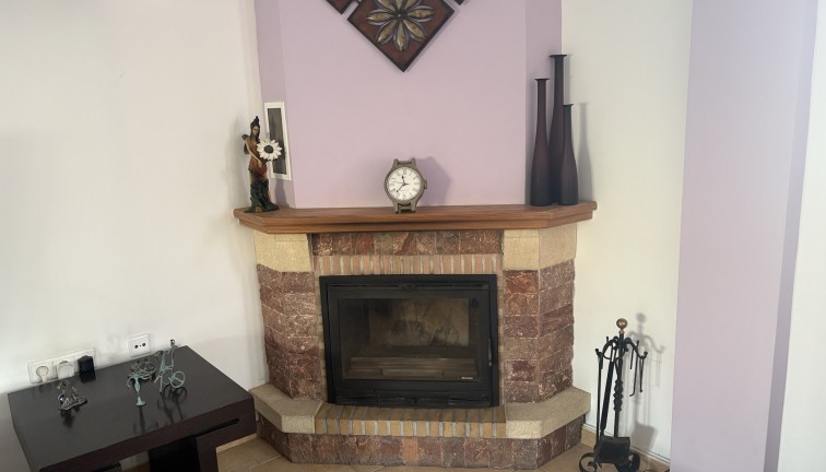 Resale - Chalet - Algorfa