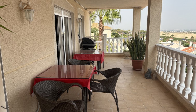 Resale - Chalet - Algorfa