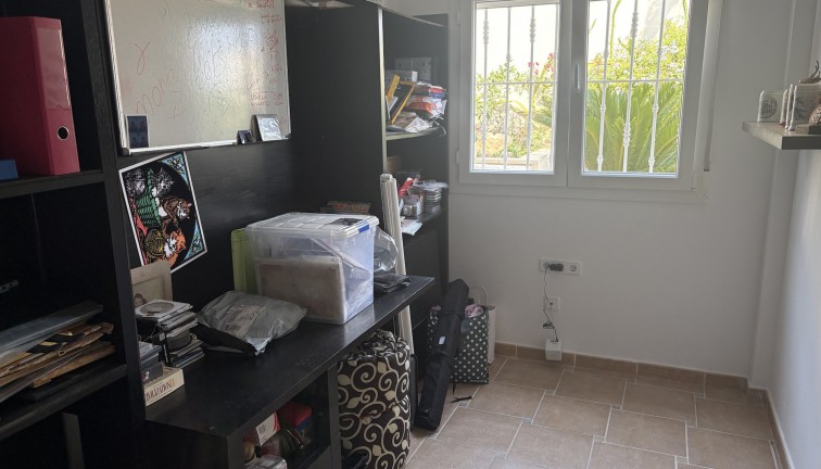 Resale - Chalet - Algorfa