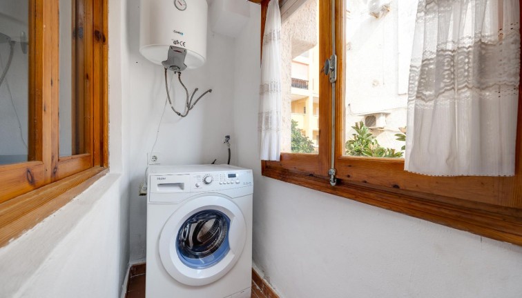 Återförsäljning - Lägenhet - Torrevieja - LA MATA