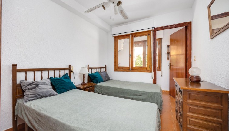 Återförsäljning - Lägenhet - Torrevieja - LA MATA