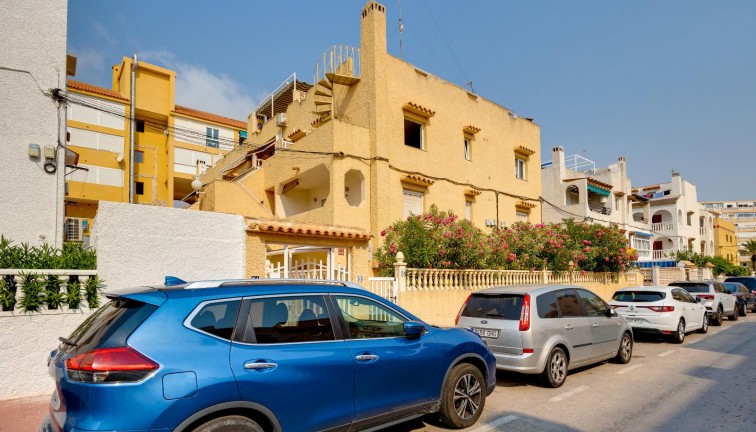 Återförsäljning - Lägenhet - Torrevieja - LA MATA