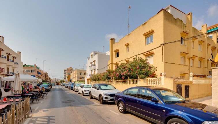 Återförsäljning - Lägenhet - Torrevieja - LA MATA