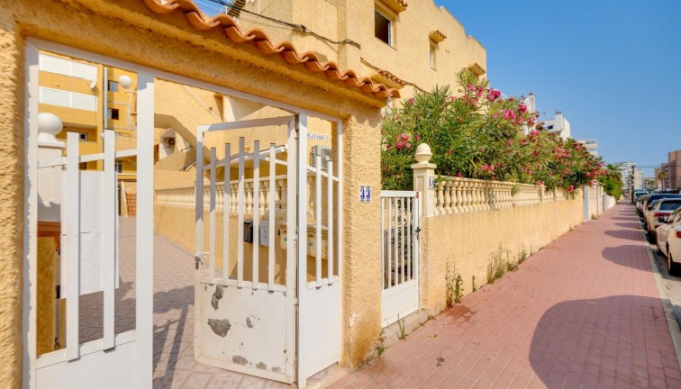 Återförsäljning - Lägenhet - Torrevieja - LA MATA