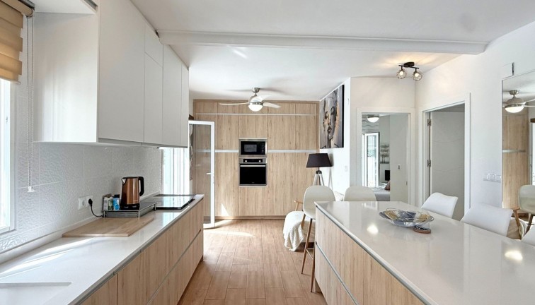 Resale - Chalet - Orihuela Costa - Villamartín