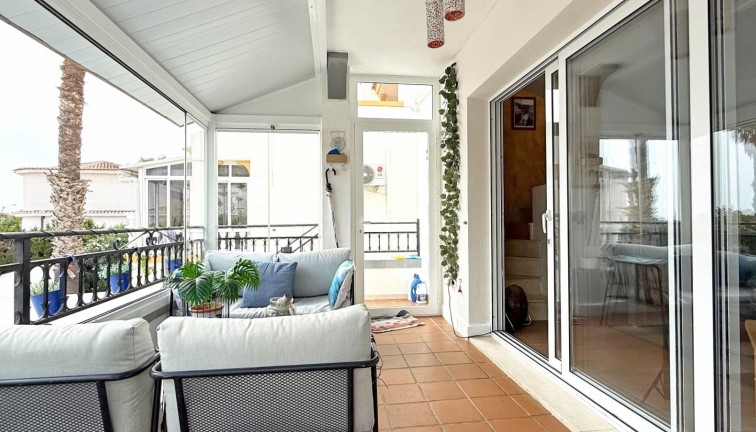 Resale - Chalet - Orihuela Costa - Villamartín