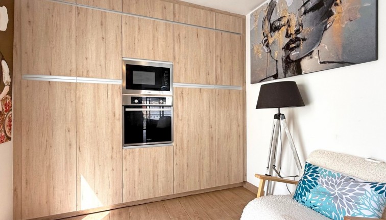 Resale - Chalet - Orihuela Costa - Villamartín