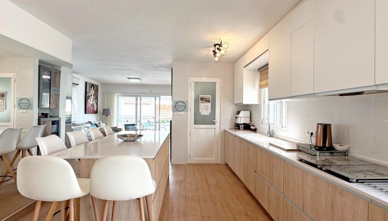 Resale - Chalet - Orihuela Costa - Villamartín