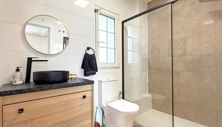 Resale - Chalet - Orihuela Costa - Villamartín