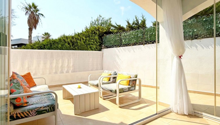 Resale - Chalet - Orihuela Costa - Villamartín