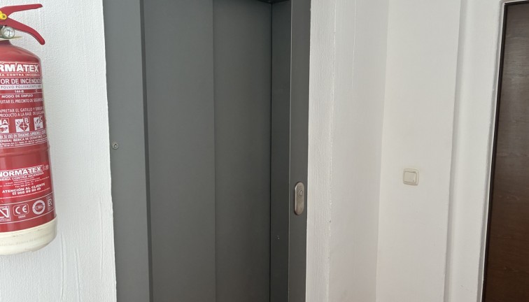 Resale - Apartment - Terrazas de la Torre