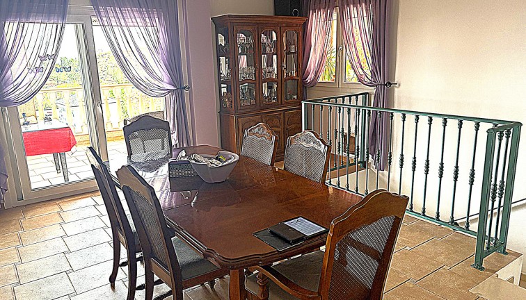 Resale - Chalet - Algorfa