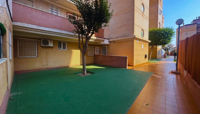 Resale - Apartment - Torrevieja