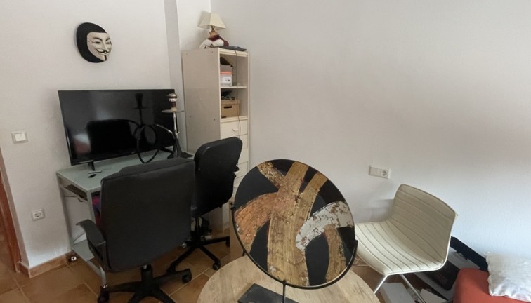 Jälleenmyynti - Finca - Daya Vieja