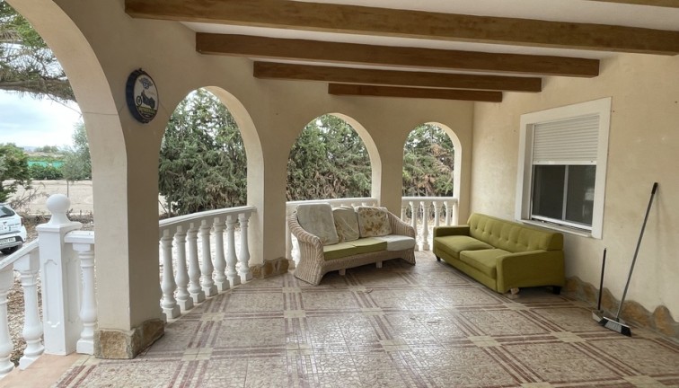 Jälleenmyynti - Finca - Daya Vieja