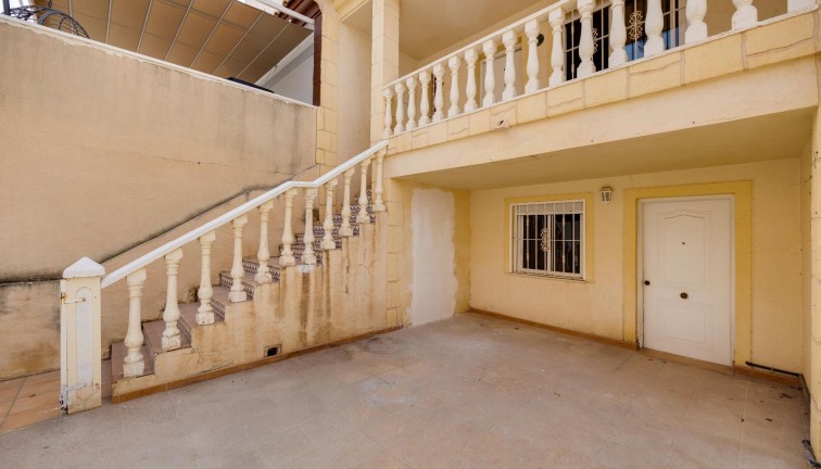 Reventa - Casa adosada - Los Montesinos - LOS MONTESINOS