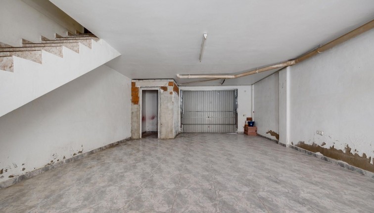 Reventa - Casa adosada - Los Montesinos - LOS MONTESINOS