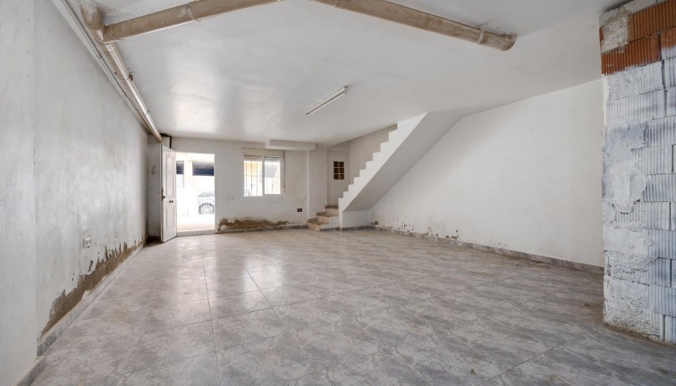 Reventa - Casa adosada - Los Montesinos - LOS MONTESINOS