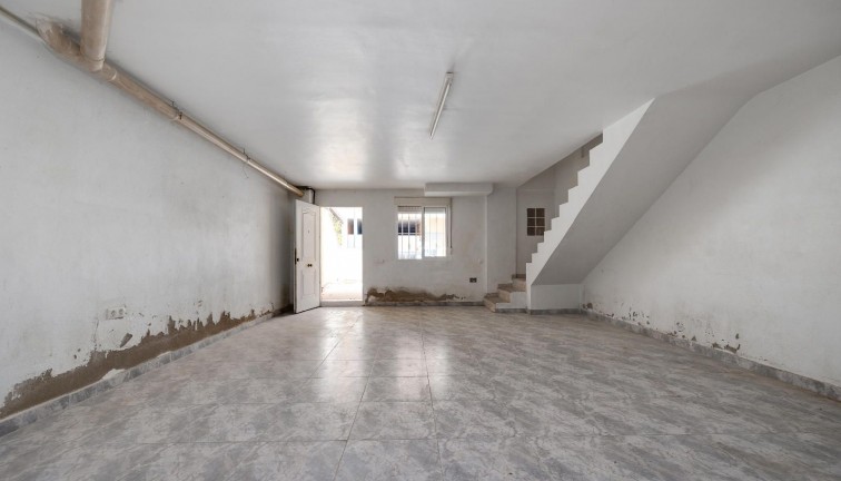 Reventa - Casa adosada - Los Montesinos - LOS MONTESINOS