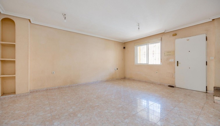 Reventa - Casa adosada - Los Montesinos - LOS MONTESINOS