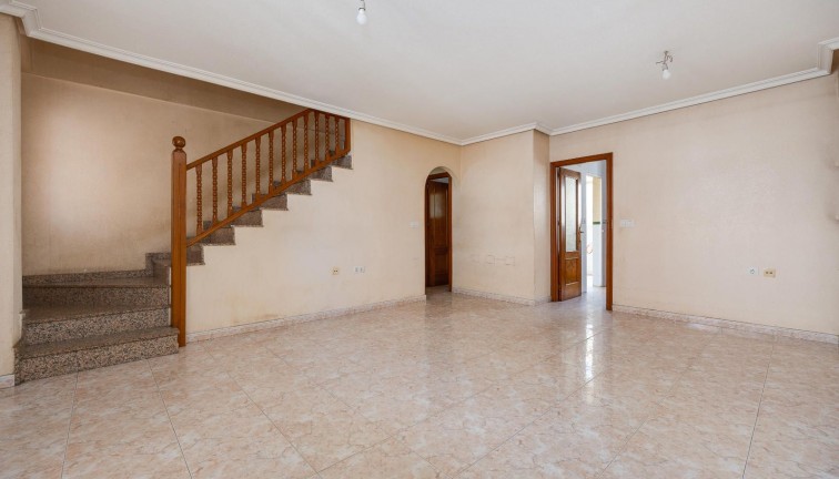 Reventa - Casa adosada - Los Montesinos - LOS MONTESINOS