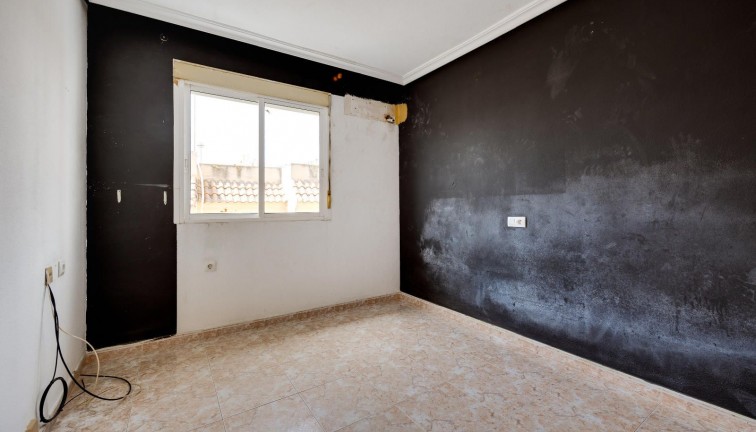 Reventa - Casa adosada - Los Montesinos - LOS MONTESINOS