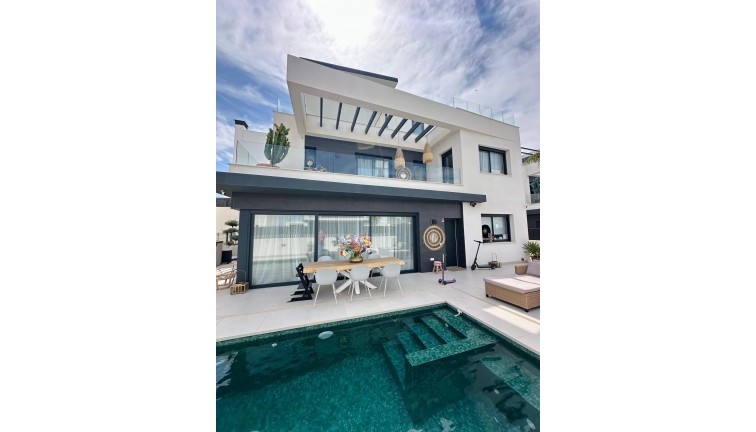 Resale - Chalet - Algorfa