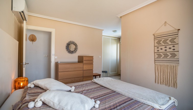 Reventa - Chalet - Torrevieja - Los Balcones