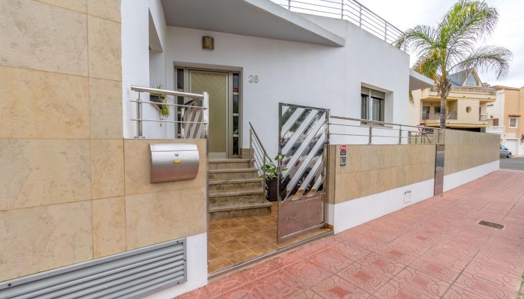 Resale - Chalet - Rojales