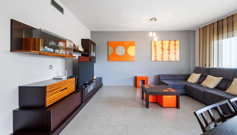 Resale - Chalet - Rojales