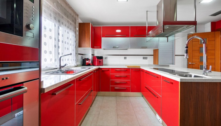 Resale - Chalet - Rojales